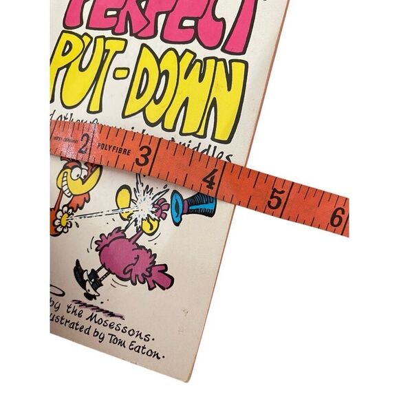 The Perfect Put Down And Other Funny Jokes And Riddles Paperback Book 1974 - Picture 10 of 12